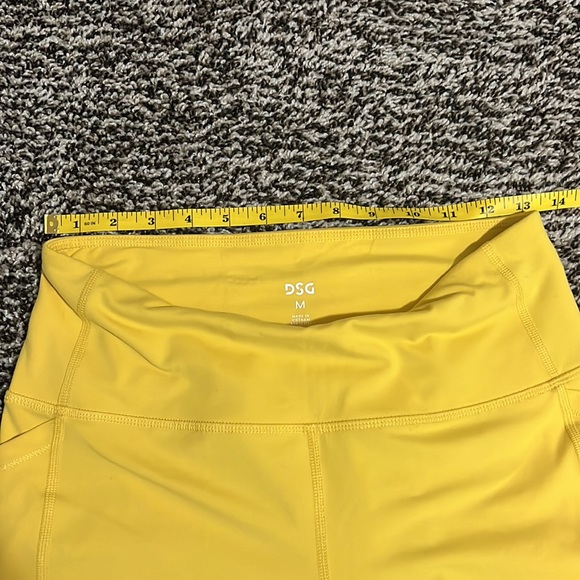 DSG size M legging bundle! Bright purple and lemon yellow. WITH POCKETS! - Picture 13 of 16